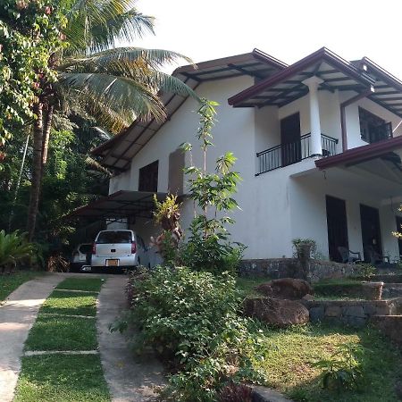 Sea & Greens Apartments Unawatuna Exteriör bild