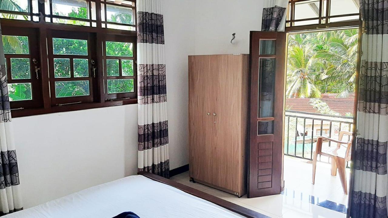 Sea & Greens Apartments Unawatuna Exteriör bild