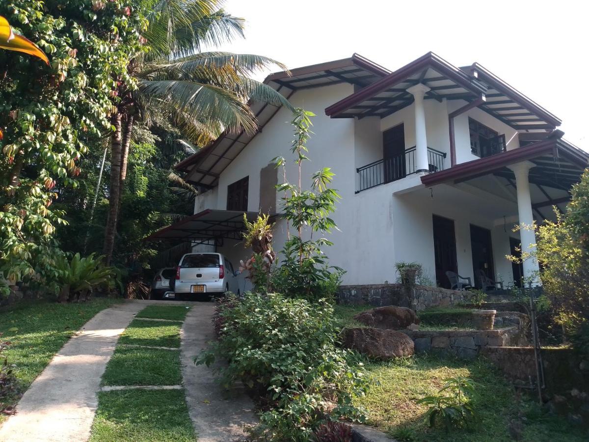 Sea & Greens Apartments Unawatuna Exteriör bild